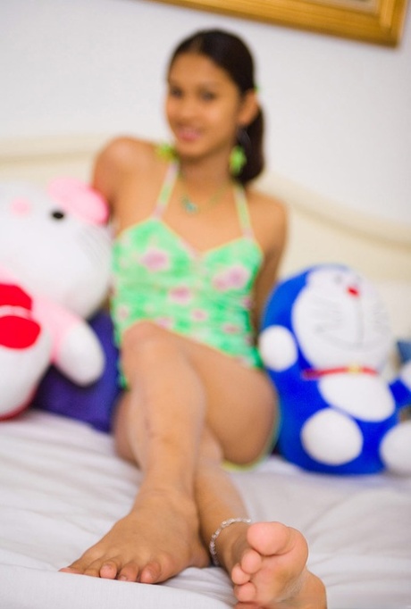 Ladyboy Gold starring Lee Sex Pics