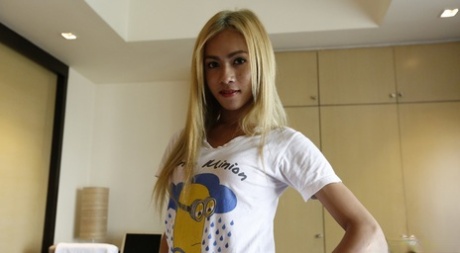 Hello Ladyboy featuring Fern Porn Gallery