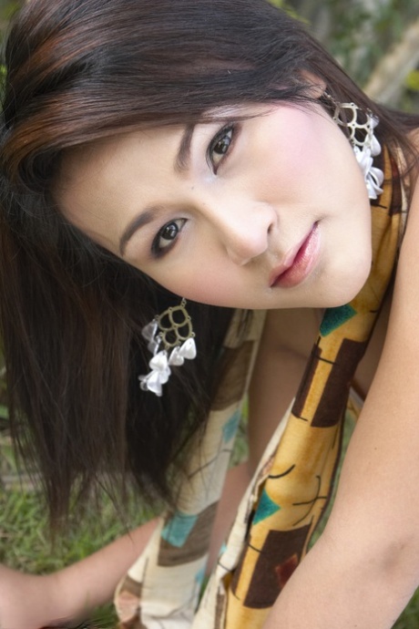 Outdoor flashing of glamour ladyboy with small cock under short skirt