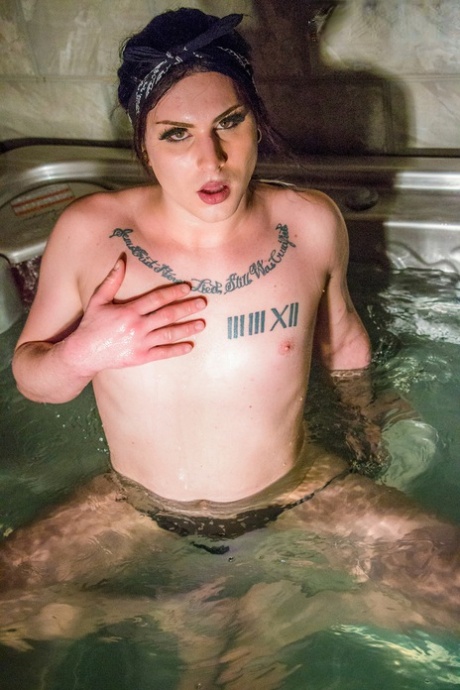 Femout XXX performed by Valery Snow Hot Porn