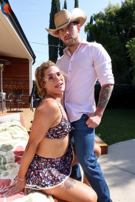 Grooby Girls performed by Kalli Grace Porn Photos