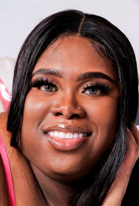 TGirl BBW starring TGirl BBW Nude Photos