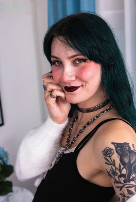 Grooby Girls featuring MJ Wylde XXX Pics